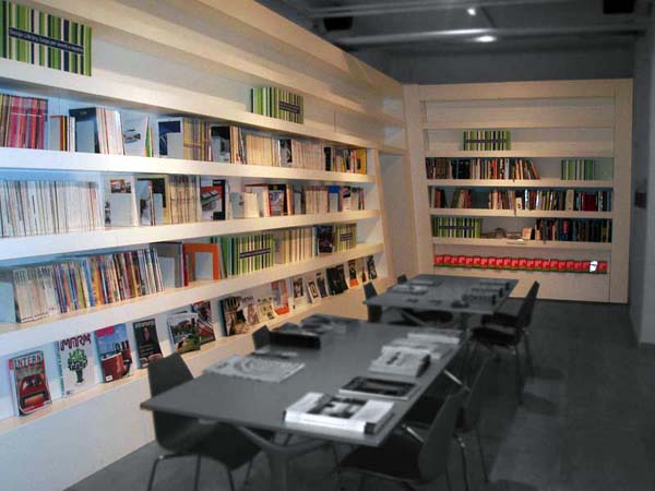 libreria legno bianco